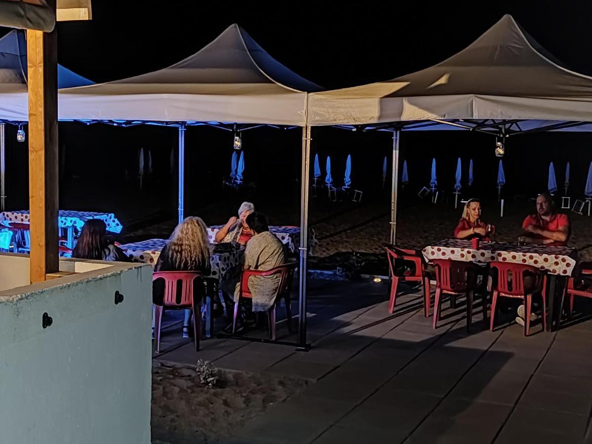 Camping Village Torrenova Ciro Marina Ngoại thất bức ảnh
